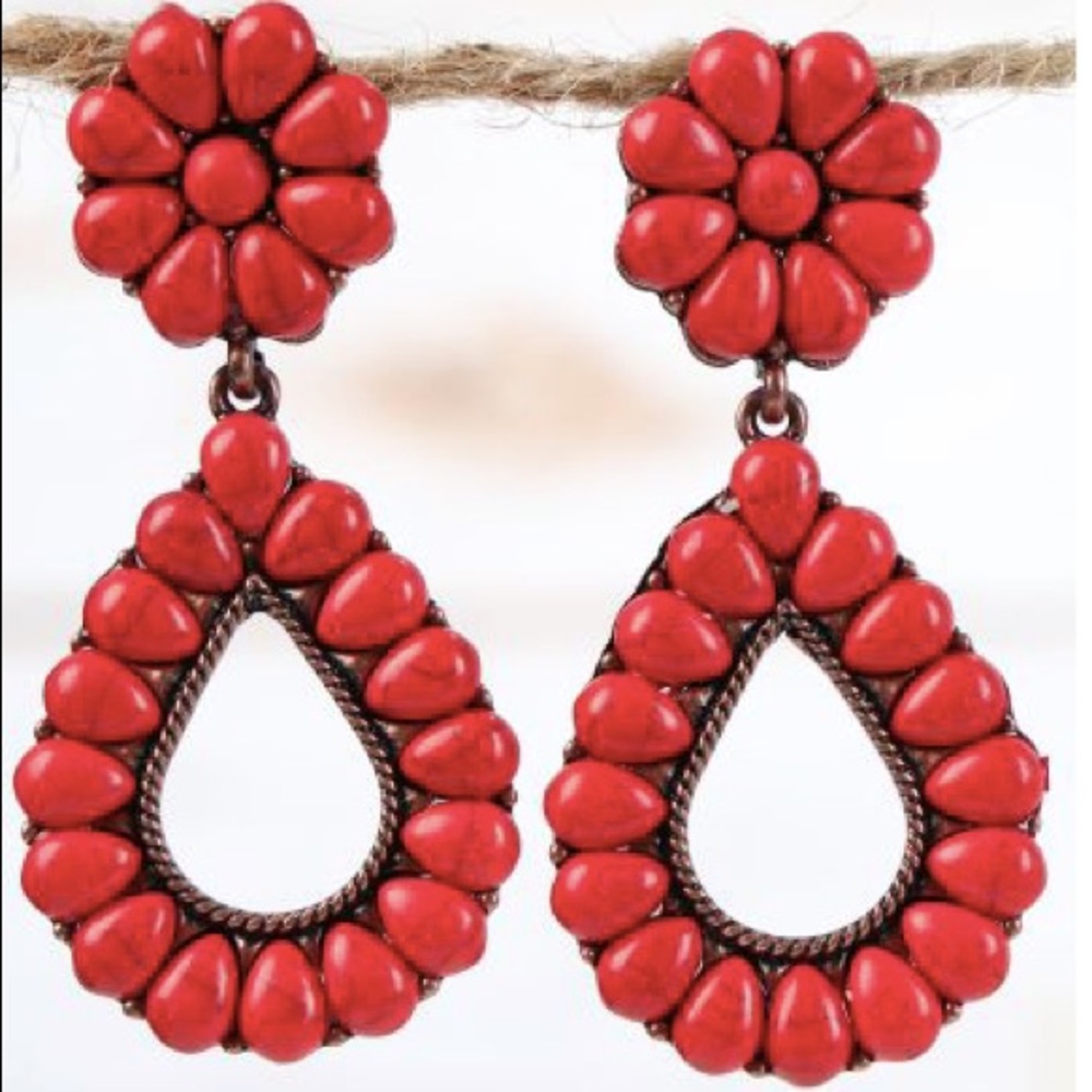 Red Teardrop Flower Stud Earrings